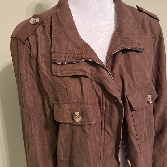 Utility Jacket - Picture 4 of 5